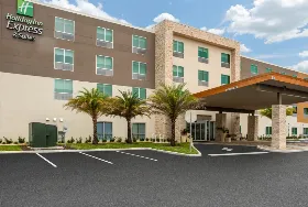 Photograph of Holiday Inn Express, Deland