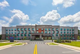 Photograph of Hampton Inn, Alachua