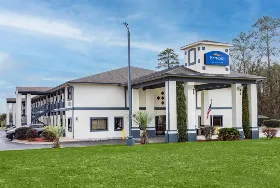 Photograph of Baymont by Wyndham, Midway