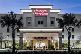 Photograph of Hampton Inn And Suites, Melbourne