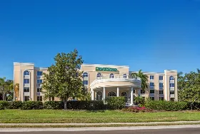 Photograph of La Quinta Inn & Suites, Sarasota