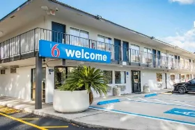 Photograph of Motel 6, Kissimmee