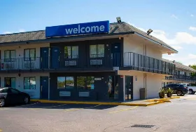 Photograph of Motel 6, Lantana