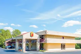 Photograph of Super 8, Commerce