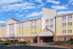 Photograph of Days Inn, Macon