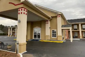 Photograph of Super 8, Covington