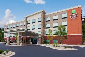 Photograph of Holiday Inn Express, Fayetteville
