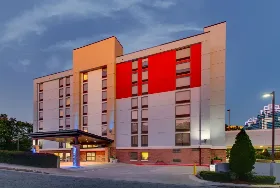 Photograph of Holiday Inn Express, Sandy Springs