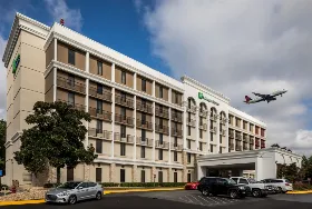 Photograph of Holiday Inn Express, College Park