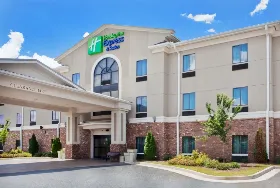 Photograph of Holiday Inn Express, Austell