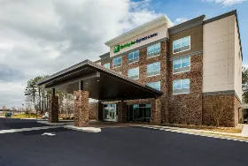 Photograph of Holiday Inn Express, Woodstock