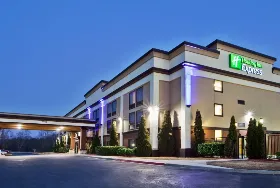 Photograph of Holiday Inn Express, Norcross