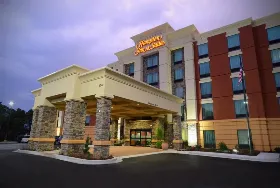 Photograph of Hampton Inn, Albany