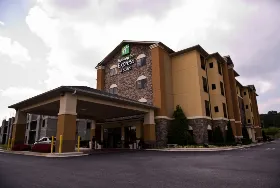 Photograph of Holiday Inn Express, Lithonia