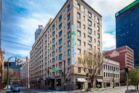 Photograph of Holiday Inn Express, Atlanta