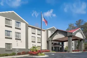 Photograph of La Quinta Inn & Suites, Snellville