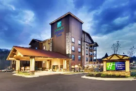 Photograph of Holiday Inn Express, Helen