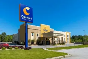 Photograph of Comfort Inn, Macon
