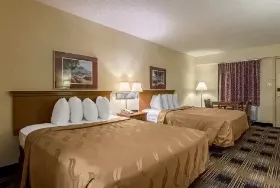 Photograph of Quality Inn, Oakwood