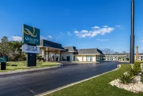 Photograph of Quality Inn, Perry