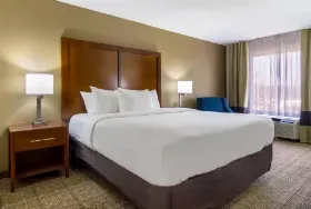Photograph of La Quinta Inn, Acworth