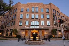 Photograph of Courtyard, Thomasville