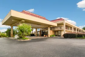 Photograph of Red Roof Inn, Augusta