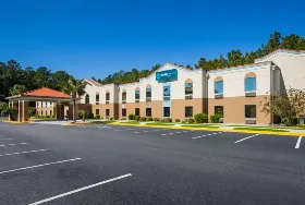 Photograph of Clarion Pointe, Hinesville