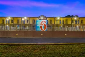 Photograph of Motel 6, Americus
