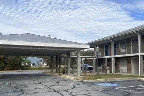 Photograph of Motel 6, Sandersville