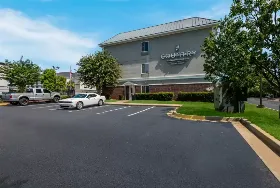 Photograph of Country Inn & Suites, Augusta