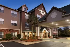Photograph of Country Inn & Suites, Brunswick