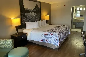 Photograph of Red Roof Inn, Port Wentworth