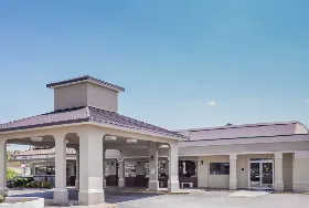 Photograph of Super 8, Augusta