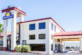 Photograph of Days Inn, Dalton