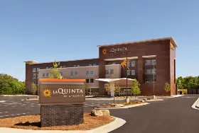 Photograph of La Quinta Inn & Suites, Braselton