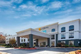 Photograph of La Quinta Inn & Suites, Kennesaw