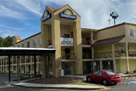Photograph of Days Inn, Morrow