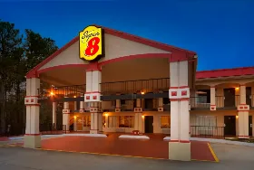 Photograph of Super 8, College Park