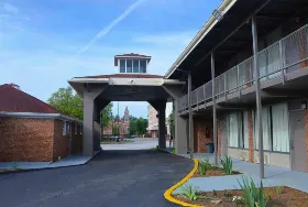 Photograph of Americas Best Value Inn, Augusta