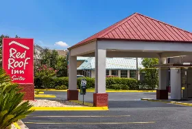 Photograph of Red Roof Inn & Suites, Statesboro