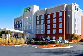 Photograph of Holiday Inn Express, Duluth