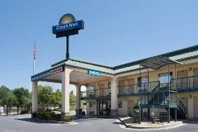 Photograph of Days Inn, Macon