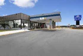 Photograph of Americas Best Value Inn, Newnan