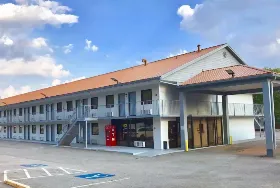 Photograph of Americas Best Value Inn, Decatur