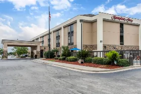 Photograph of Hampton Inn, Douglas