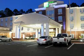 Photograph of Holiday Inn Express, Bainbridge