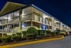 Photograph of Motel 6, Atlanta