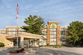 Photograph of Holiday Inn & Suites Des Moines-Northwest, Urbandale
