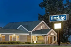 Photograph of Travelodge, Iowa City